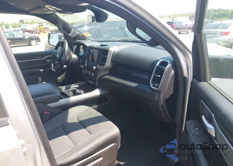 2021 Ram 1500 Big Horn 4X4 5'7 Box z USA, uszkodzony, nr VIN 1C6SRFFT4MN595311